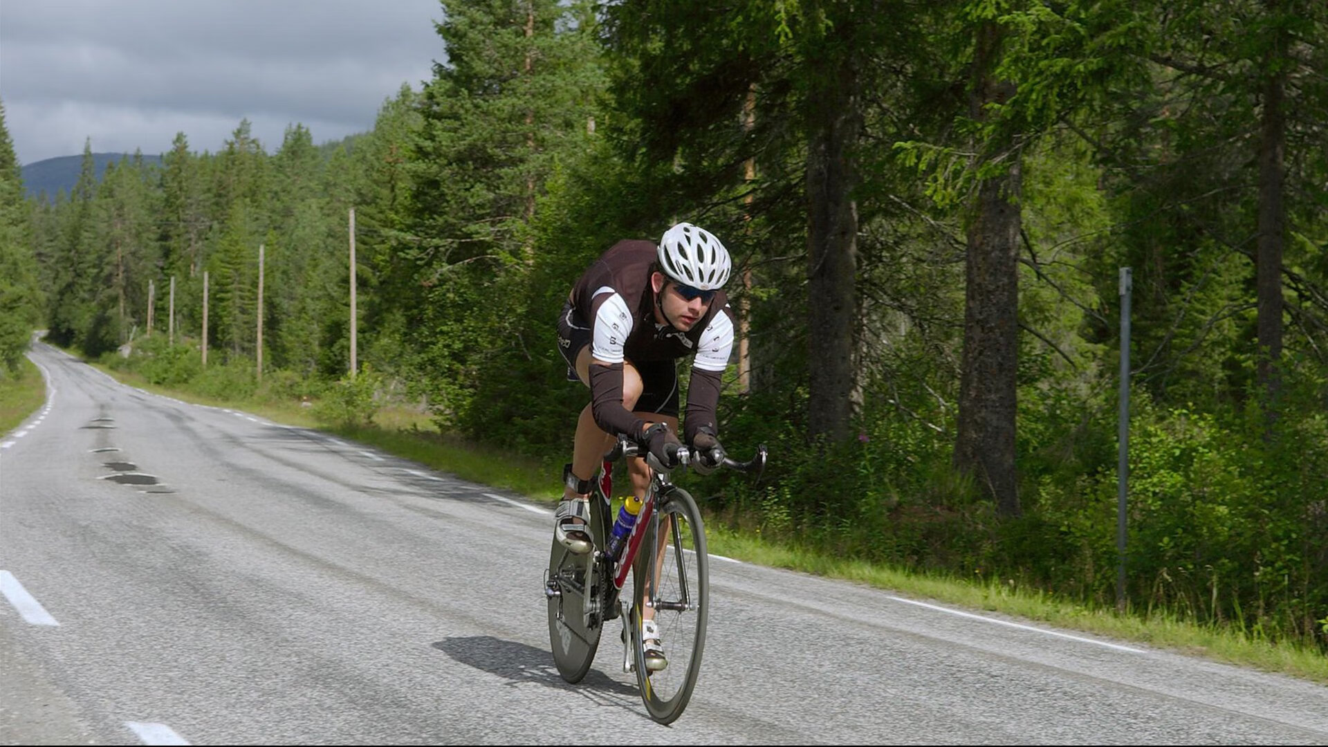 欧冠“黑马”崛起，逆袭夺冠不是梦，欧冠最新战报!黑马惊险过关